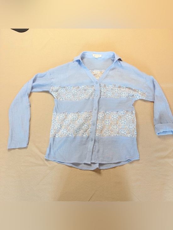 Miss Daisy Tops - Light Blue Button-Down Women's Shirt with Floral Lace Insets